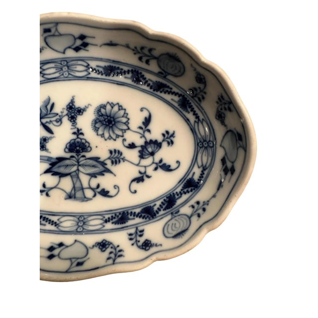 Meissen Porcelain Antique Early 20th Century Meissen Teichert Blue Onion Bowl For Sale - Image 4 of 8