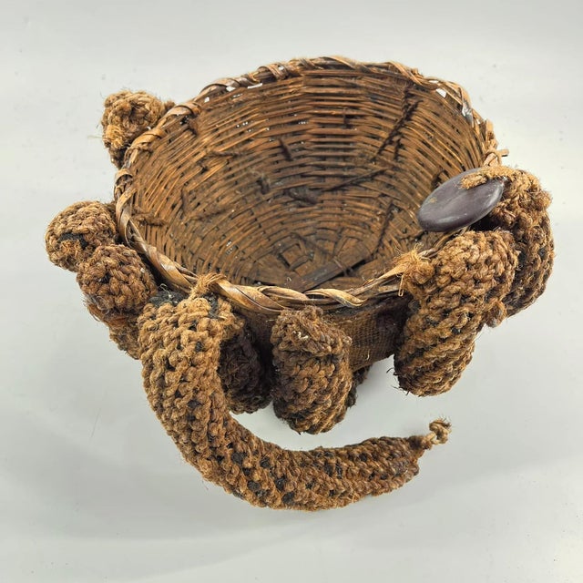 Early 20th Century Bamileke Woven Hat with Hair Cameroon For Sale - Image 4 of 10