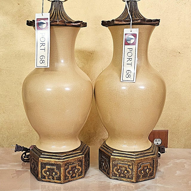 Pair of Port 68 Mark Abrams Cream Ceramic Urn Table Lamps With Linen Drum Shades For Sale - Image 10 of 18