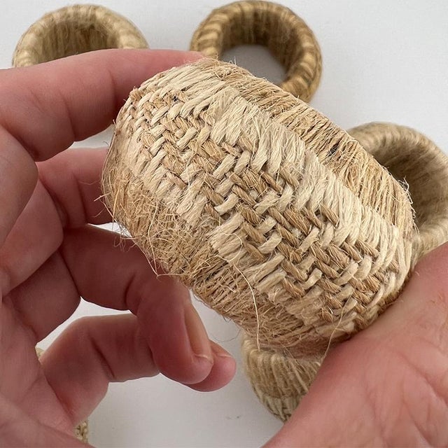 Late 20th Century Set of 8 Handwoven Jute Napkin Rings – Natural Textured Tabletop Accents, Late 20th Century For Sale - Image 5 of 8