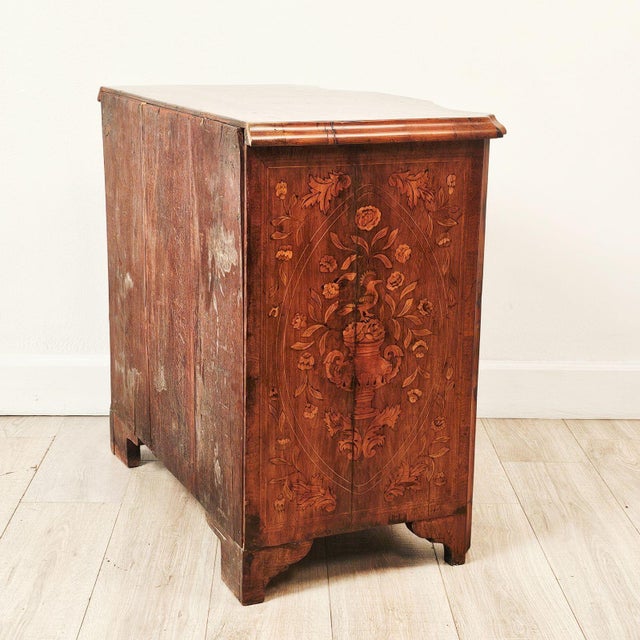 Brown Dutch Block Front Chest of Drawers, Early 18th Century For Sale - Image 8 of 16