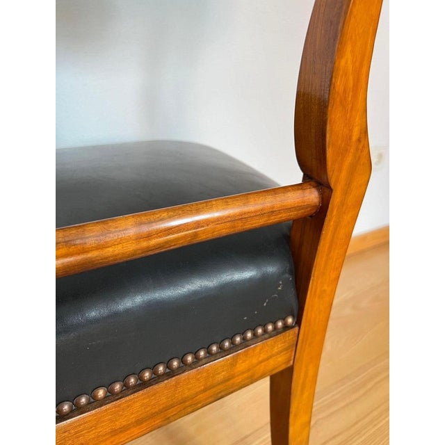 Biedermeier Shovel Chair in Walnut Veneer & Black Leather, Austria, 1820s For Sale - Image 18 of 18