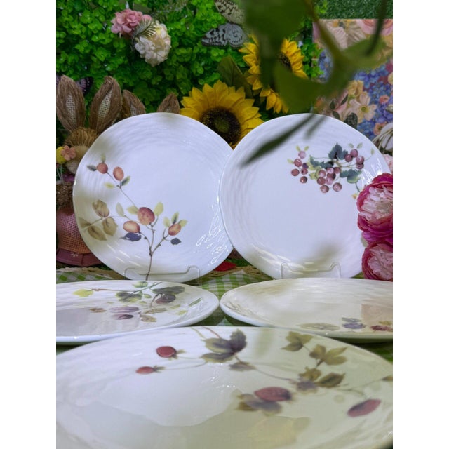 Narumi "Lucy's Garden" Series Floral Bone China Plate - Set of 5 For Sale - Image 4 of 9