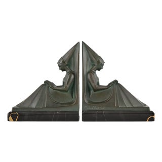 Art Deco Bookends with Reading Medieval Ladies by Max Le Verrier, 1930s, Set of 2 For Sale
