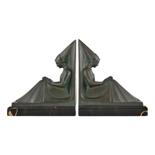 Art Deco Bookends with Reading Medieval Ladies by Max Le Verrier, 1930s, Set of 2 For Sale