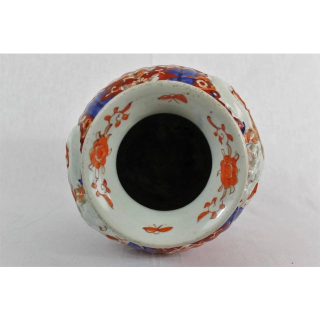 Ceramic 19th Century Imari Porcelain Baluster Vase with Dragon Relief Decoration For Sale - Image 7 of 9