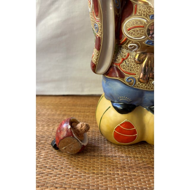 Pair of Vintage Porcelain Kamotsuru Sake Bottles Depicting the Gods of Longevity and Wealth For Sale - Image 11 of 12