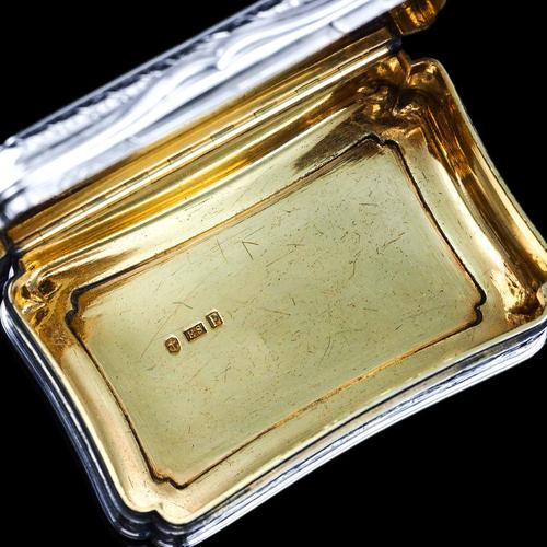 Antique Silver Table Snuff Box by Edward Smith, 1854 For Sale - Image 13 of 18