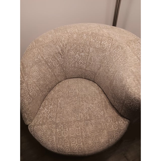 1990s Vladimir Kagan Nautilus Corkscrew Swivel Lounge ~ by Lazar Industries For Sale - Image 4 of 7