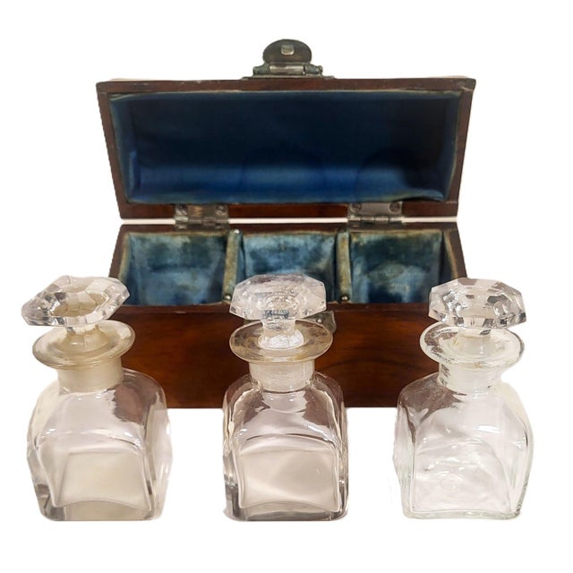 Antique English Mahogany 3 Bottle Box Gentleman's Spirit Decanter Caddy For Sale - Image 11 of 15
