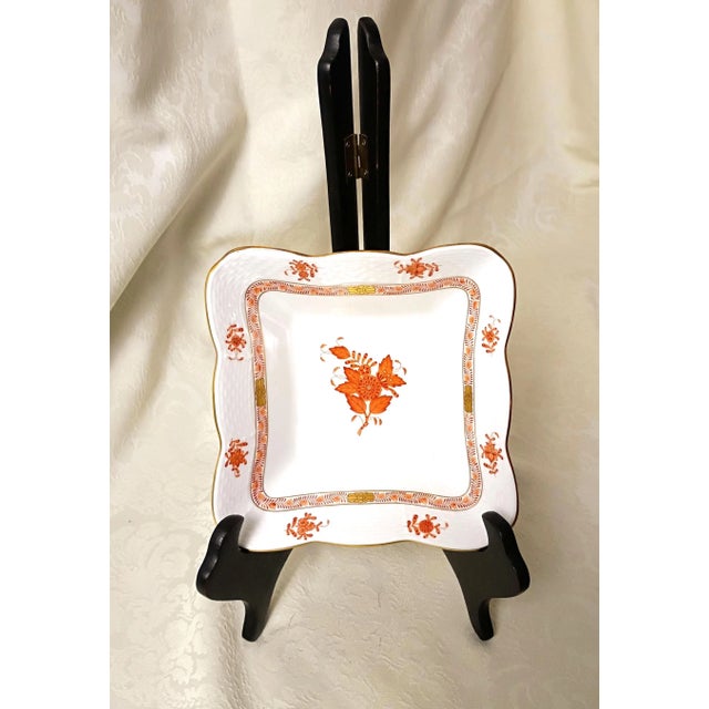 Herend Herend Hungary Chinese Bouquet Rust 7 Inch Square Bowl Apponyi Orange 1188 Hand Painted 1970s Porcelain Fruit Dish For Sale - Image 4 of 12