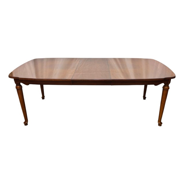 Vintage Thomasville Traditional American Style Mahogany Extension Dining Table For Sale