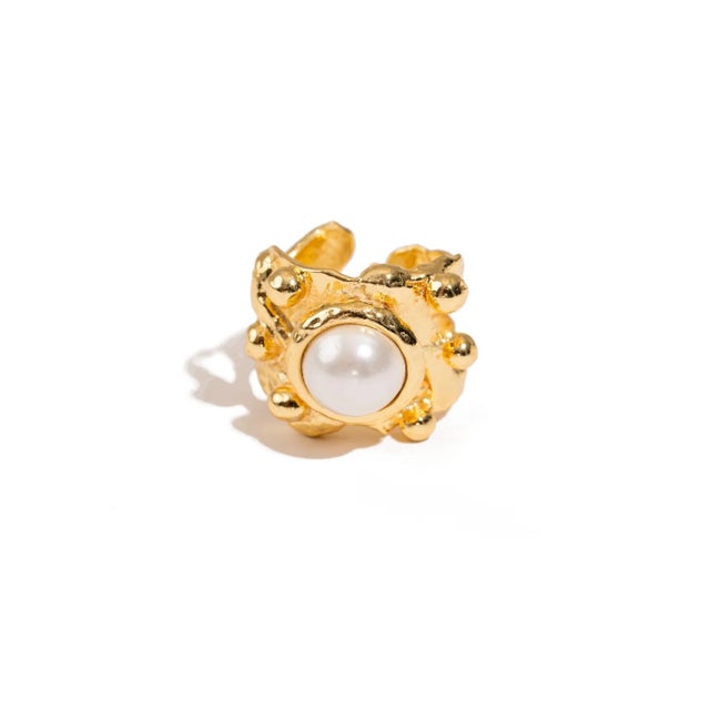 Gold Royal Pearl Crown Gold Ring, Size 4 For Sale - Image 8 of 9