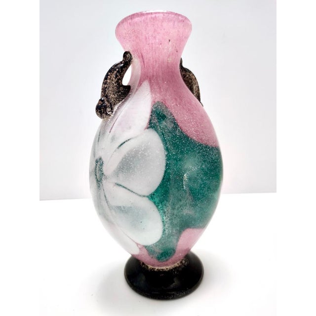 Postmodern Pink, Green and White Hand-Blown Scavo Glass Vase, Murano, Italy, 1970s For Sale - Image 4 of 12