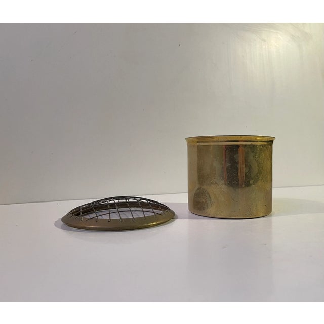 1970s Vintage Brutalist Caged Vase or Urn in Brass, 1970s For Sale - Image 5 of 8