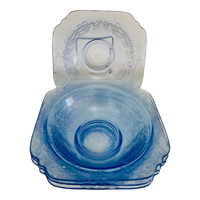 1930s Blue Depression Glass Madrid Rimmed Soup Bowls - Set of 4 For Sale