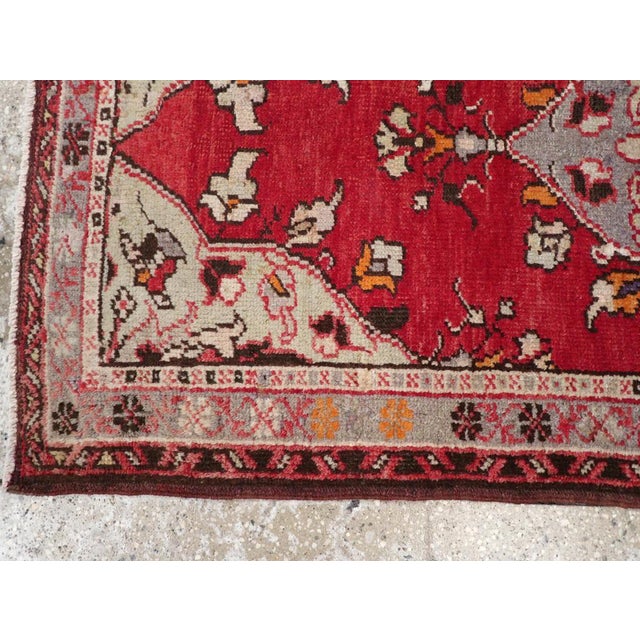 Textile Galerie Shabab Collection Mid-20th Century Turkish Anatolian Throw Rug For Sale - Image 7 of 10