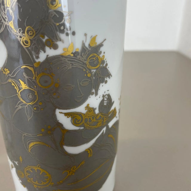 German Porcelain Vases by Björn Wiinblad for Rosenthal Studio,1970s, Set of 2 For Sale - Image 12 of 17