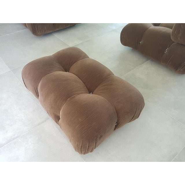 C&B Italia Modular Camaleonda Armchairs and Ottoman in Brown Corduroy by Mario Bellini for C&B Italia, 1970s, Set of 5 For Sale - Image 4 of 18