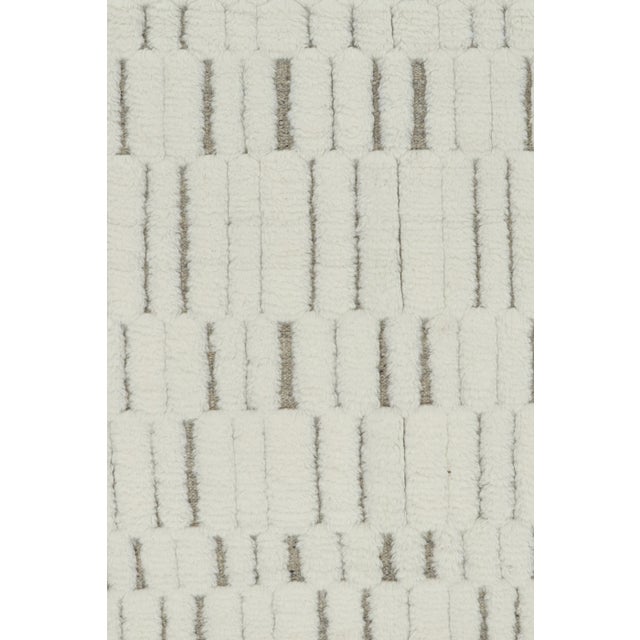 Contemporary Rug & Kilim’s Contemporary Rug in White With High-Low Geometric Patterns For Sale - Image 3 of 7