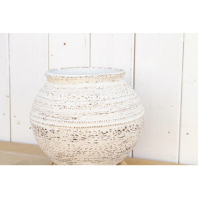Tribal Tribal Antique Aged White Nupe Pot For Sale - Image 3 of 10