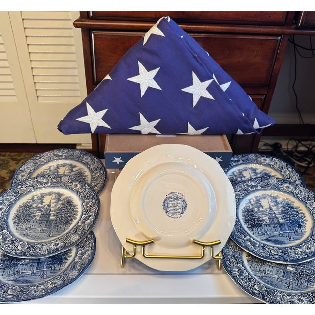 1970s 1970s Liberty Blue “Independence Hall” Ironstone Plates | English Transferware Americana Wall Collection - Set of 7 For Sale - Image 5 of 14