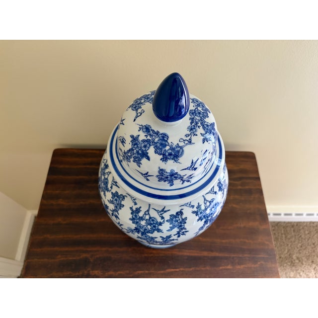 Ceramic Chinoiserie Large Blue and White Porcelain Ginger Jar For Sale - Image 7 of 8