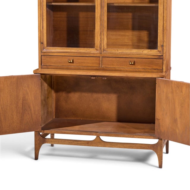 Broyhill Brasilia Mid Century Walnut and Brass Credenza With Hutch For Sale - Image 10 of 13