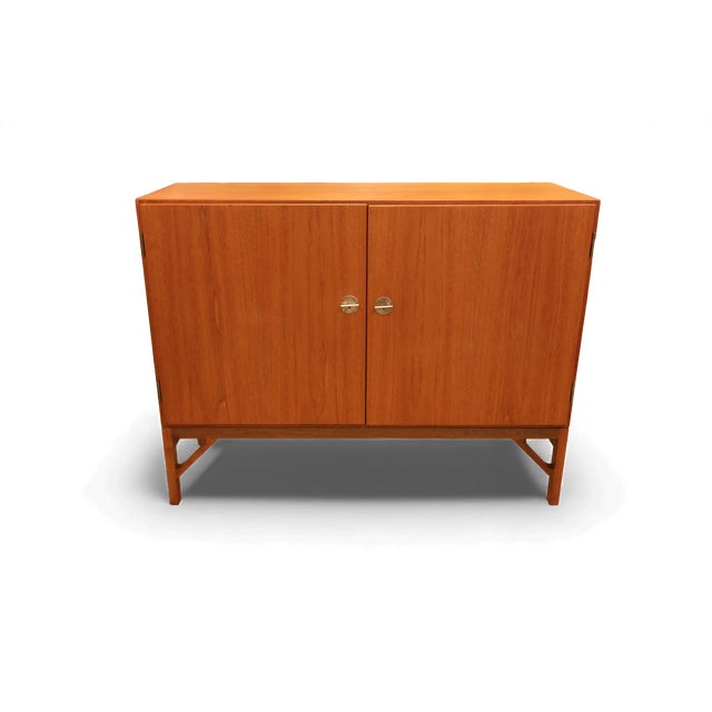 Now we have the iconic cabinet called china cabinet in model 232 in the store. Designed by borge mogensen and also the...
