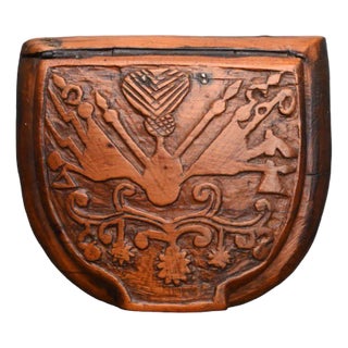 Snuffbox in Carved Wood, Late 18th Century For Sale