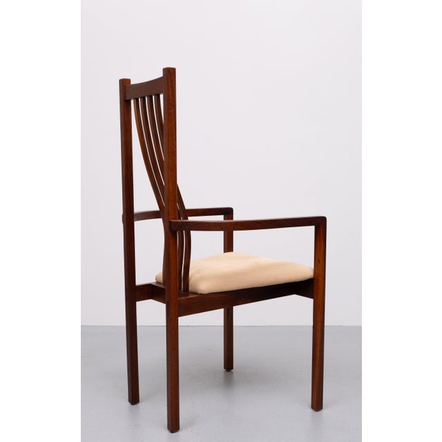 Great elegant looking set. Handmade chairs, solid teak. Real craftsmanship. Comes with a sand color suede upholstery,...