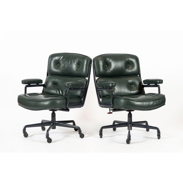 Mid-Century Modern Pair Green Leather Time Life Office Chairs by Eames for Herman Miller 1996 For Sale - Image 3 of 12