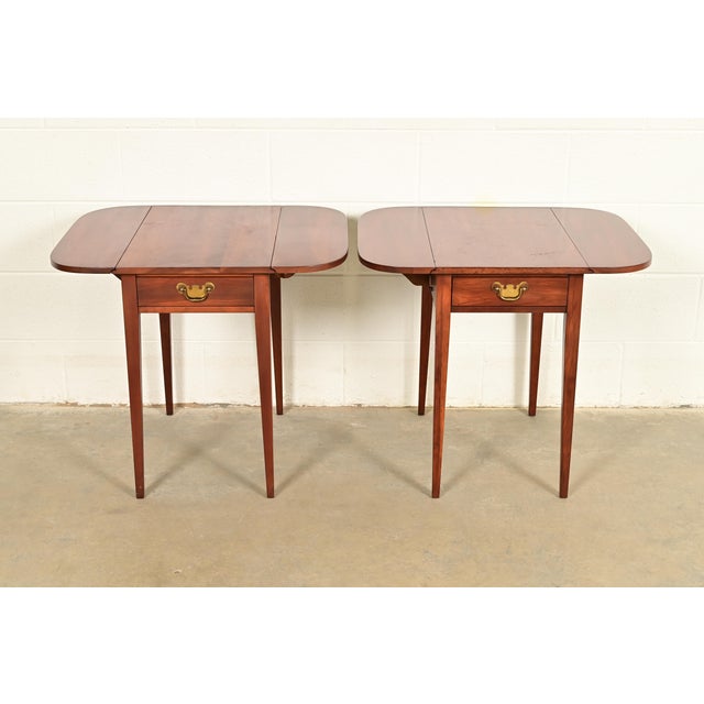 Henkel Harris Georgian Solid Cherry Wood Drop Leaf Pembroke Side Tables, Pair For Sale - Image 10 of 15
