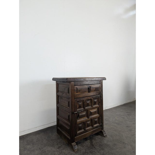 Spanish Bedside Table in Natural Wood, in Very Good conditions.