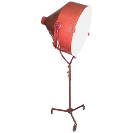 Example of Mole-Richardson Company Lamps