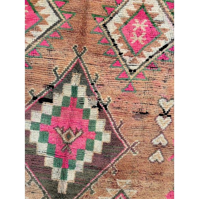 Art Deco Boho Chic Moroccan Wool Rug For Sale - Image 3 of 9