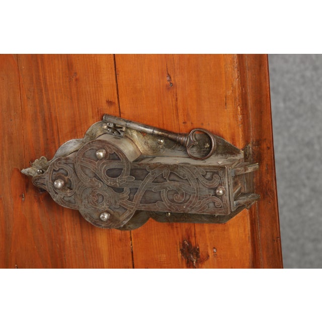 Antique Baroque Facade Half Cabinet in Walnut, 1700 For Sale - Image 16 of 18