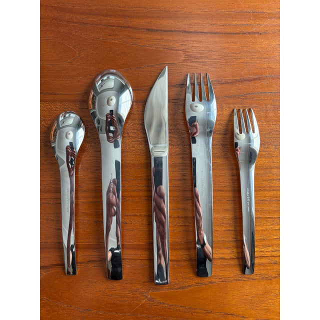 Mikasa Late 20th Century Mikasa Profile Japan Modernist Stainless Flatware Set 59 Pieces Service for 11+ For Sale - Image 4 of 12