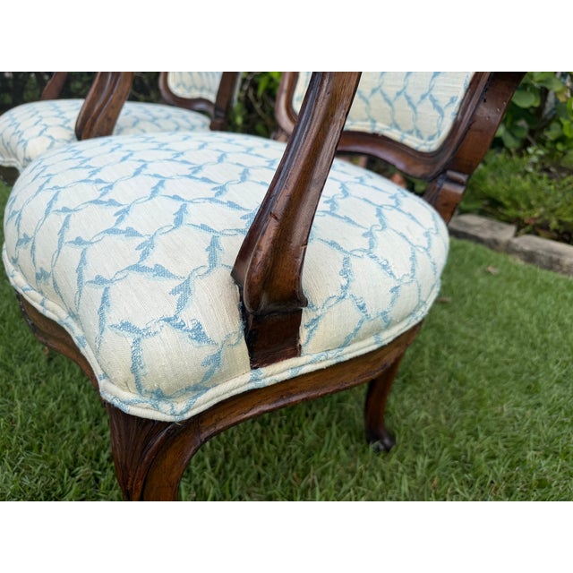 Antique French Louis XV Style Walnut Bergère Armchairs, a Pair For Sale - Image 14 of 18