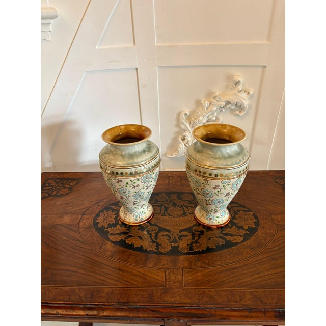 Antique Victorian Vases from Royal Doulton, 1880s, Set of 2 For Sale - Image 3 of 15