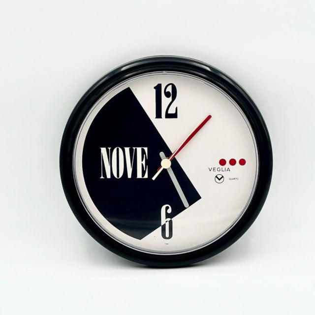 Geometric Wall Clock with Lacquered Black Frame from Veglia Borletti Milano, 1980s For Sale - Image 4 of 11