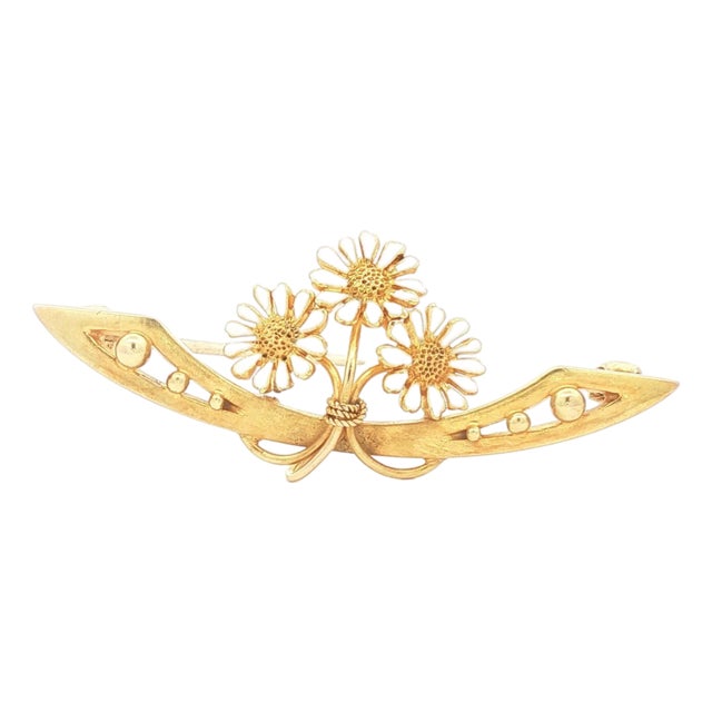 Early 20th Century Art Nouveau Krementz Daisy Pin in 14k Yellow Gold For Sale