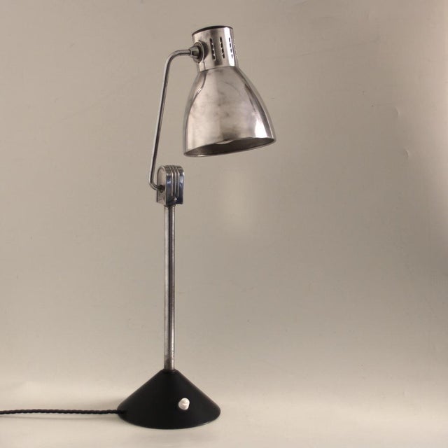French Chromed and Lacquered Metal Table Lamp from Jumo, 1940s For Sale - Image 4 of 16