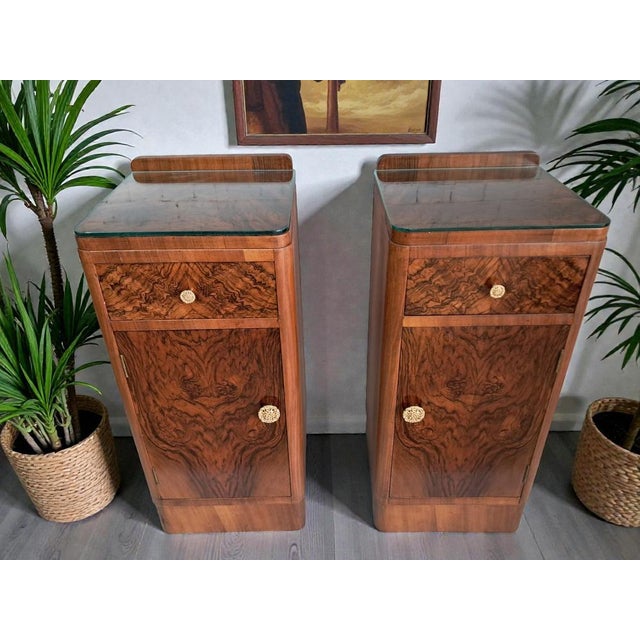 1930s Art Deco Bedside Cabinets in Walnut, 1930, Set of 2 For Sale - Image 5 of 18