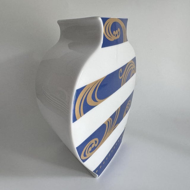 1990s Vintage German Vase by Tadao Amano for Rosenthal Studio Line, 1995 For Sale - Image 5 of 8