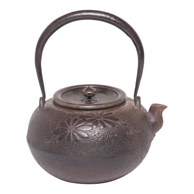Japanese Meiji Iron Teapot With Chrysanthemum Blossoms For Sale