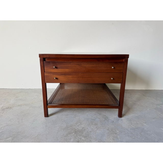 Mid-Century Modern 1950s Mid-Century Modern Walnut End Table by Paul McCobb for Calvin Furniture, Irwin Collection For Sale - Image 3 of 12