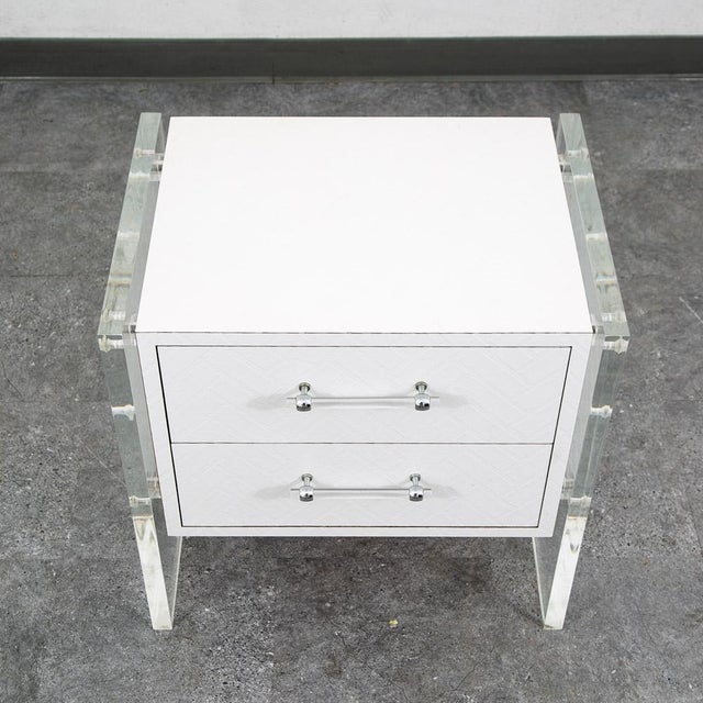 Mid Century Modern Nightstand 2 Drawers Lucite White 1970s Vintage Groovy Retro For Sale - Image 4 of 12