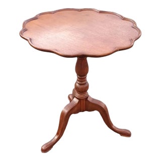 Mid 20th Century Vintage Cherry Chippendale Style Pie Crust Pedestal Side Tea Table For Sale