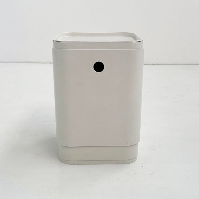 Kartell White Laundry Bin by Anna Castelli for Kartell, 1970s For Sale - Image 4 of 10